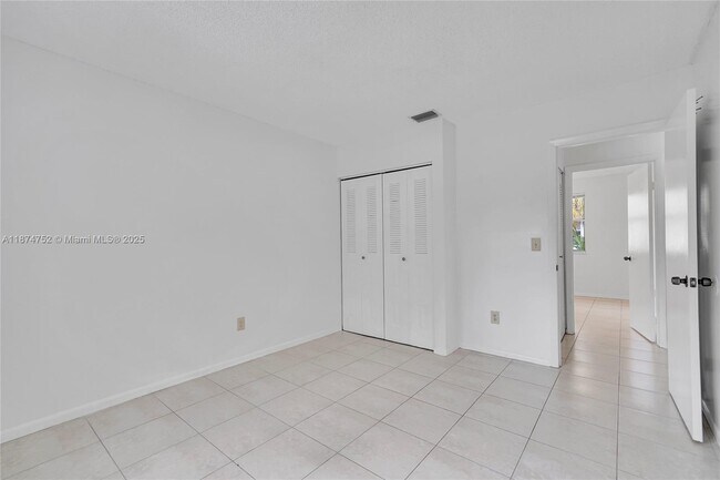 Building Photo - 815 NW 98th Ave
