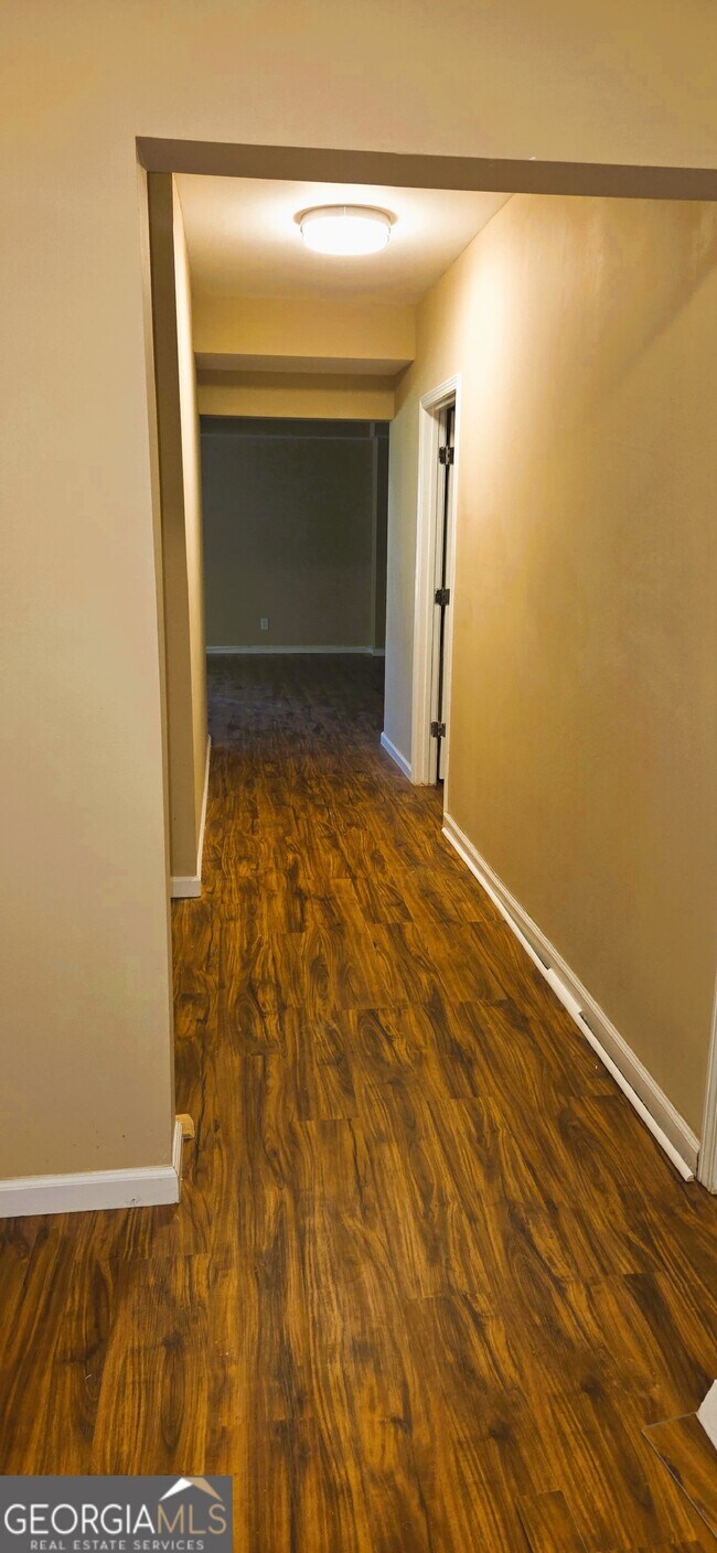 Building Photo - 3770 Glennvale Ct