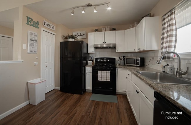 Building Photo - 5140 Mayweed Ct
