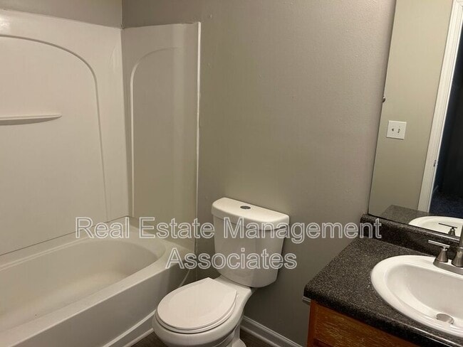 Building Photo - 1741 Carrington Dr