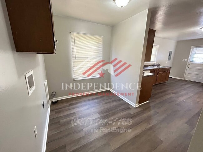 Building Photo - 4381 Marlowe St