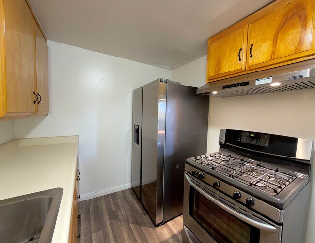 Building Photo - 2237 Prospect St