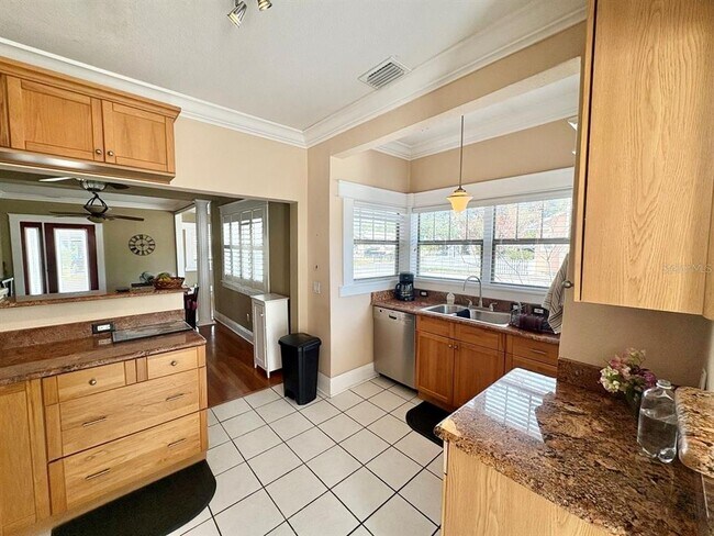 Building Photo - 302 W Haya St