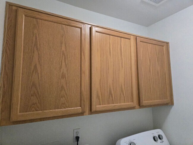 Building Photo - 3 bed, 2 bath in Surprise