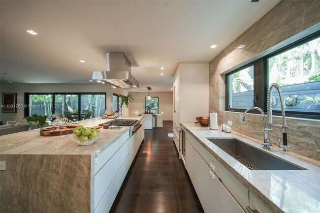 Building Photo - 4086 El Prado Blvd