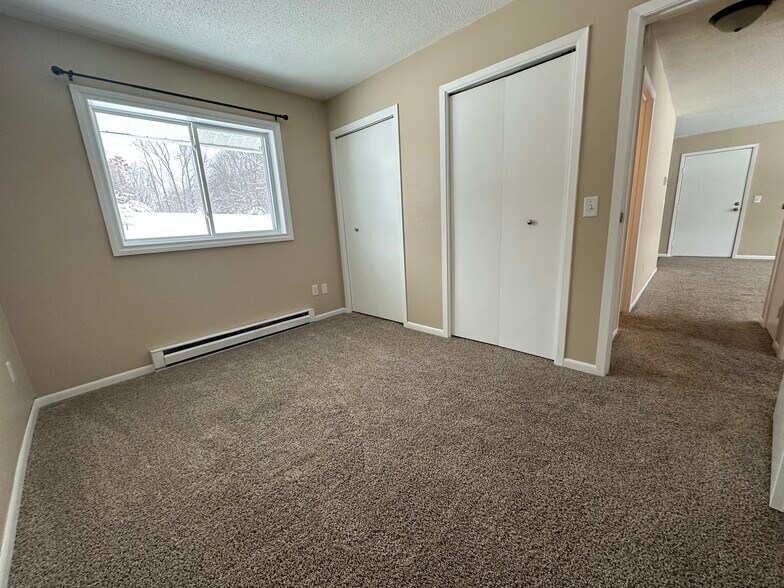 Building Photo - 3333 Mahoney Dr