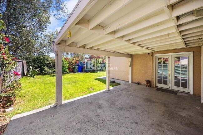 Building Photo - 16653 Mallory Dr