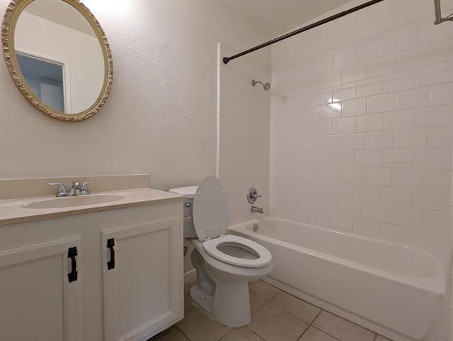 Building Photo - 5116 Shannon Dr