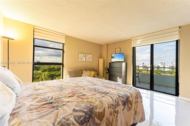 Building Photo - 20225 NE 34th Ct