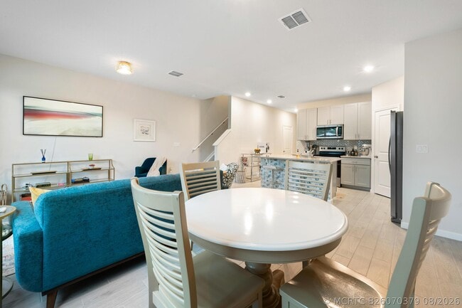 Building Photo - 3936 SE Caladium Ct