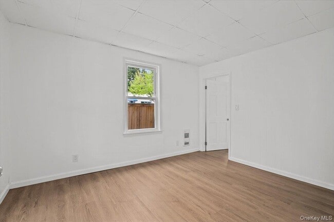 Building Photo - 152 Summerfield St