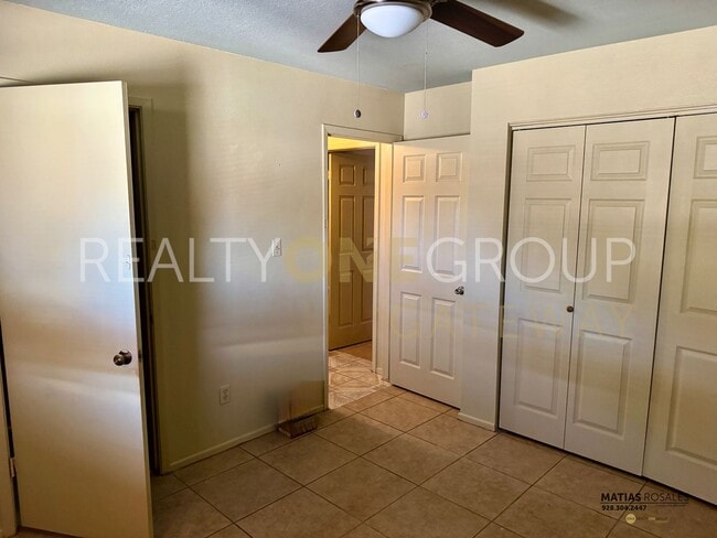 Building Photo - Close to San Luis Downtown - 3 Bedroom hom...