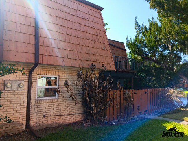 Building Photo - 139 Moonstone Ct