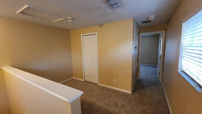 Building Photo - 9946 Tivoli Villa Dr