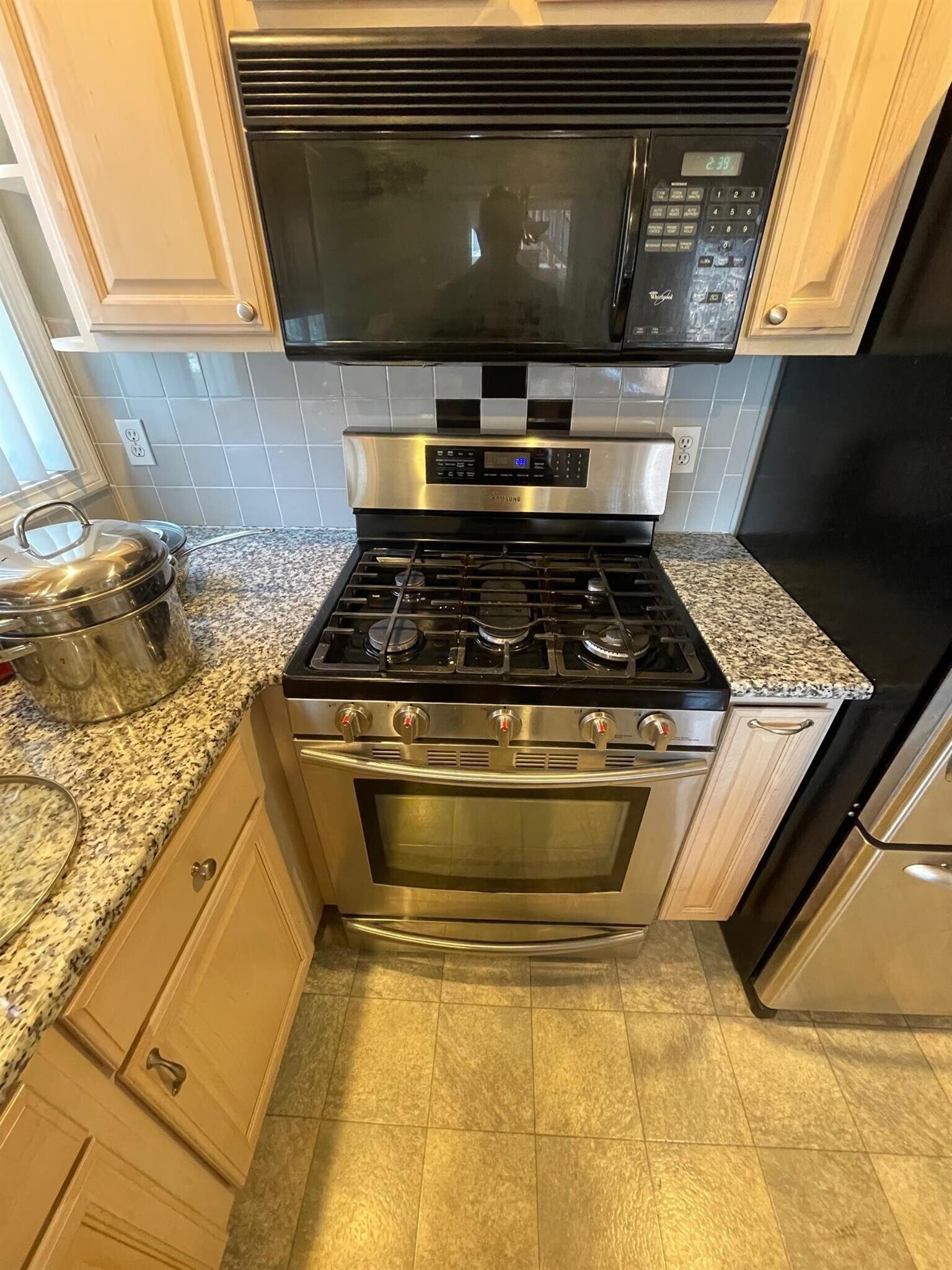 Building Photo - 112 Boston Ave