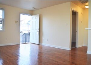 Building Photo - Cozy one bedroom, one bathroom condo available.