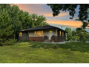 Building Photo - 1435 Englert Rd