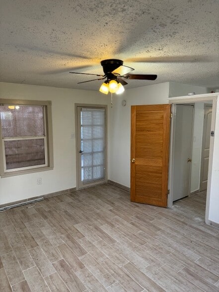 Building Photo - 509 Plymouth Ave