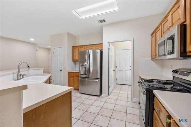 Building Photo - 113 Bluebell Dr
