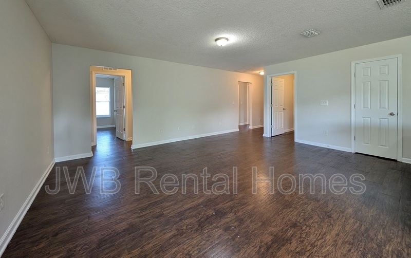 Building Photo - 4736 Lenox Ave