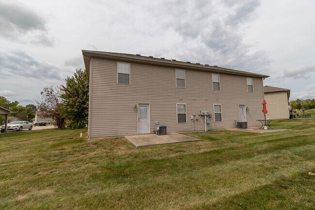 Building Photo - 3916 Snowy Owl Dr