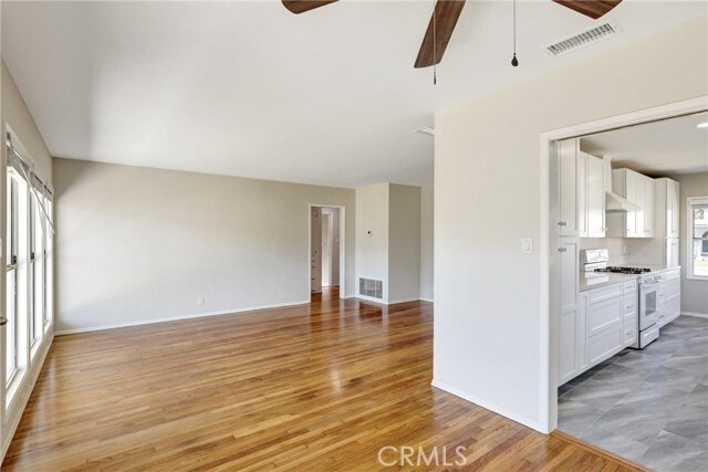 Building Photo - 2816 N Greenbrier Rd