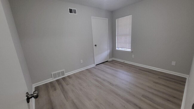 Building Photo - 3823 Rainford Dr