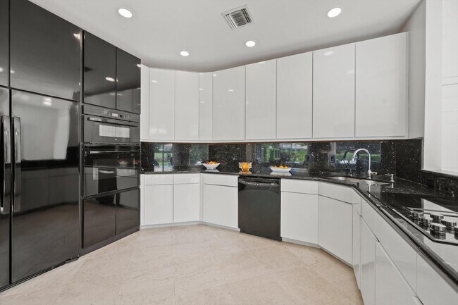 Building Photo - 2587 Muir Cir