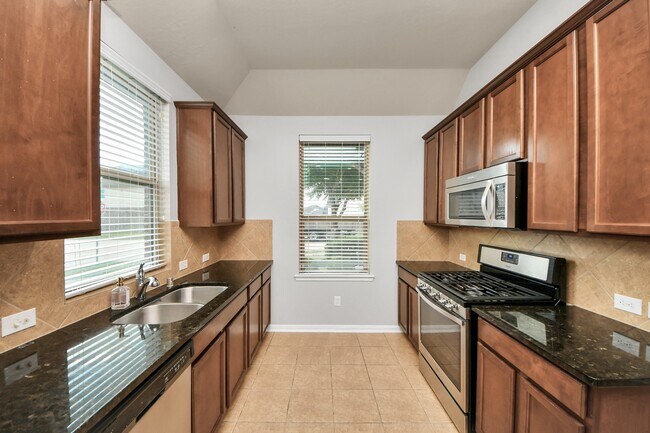 Building Photo - 3211 Norville Ln