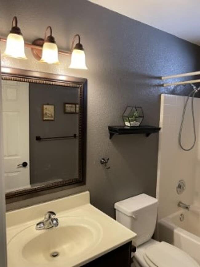 Building Photo - 2295 Senita Dr