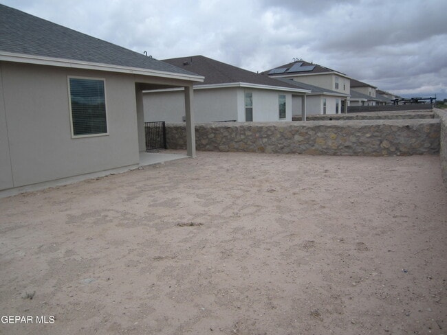 Building Photo - 1624 Sam Dominguez
