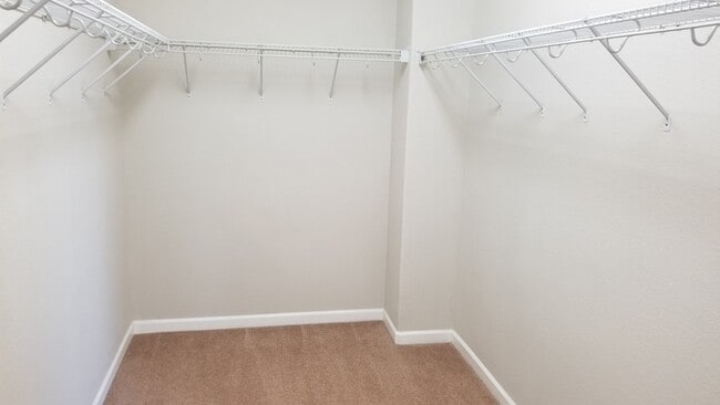 Building Photo - 953 Campfire Cir