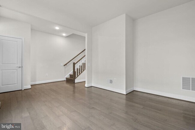 Building Photo - 17357 Redshank Rd