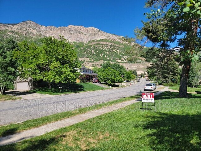 Building Photo - 1269 E 3075 N