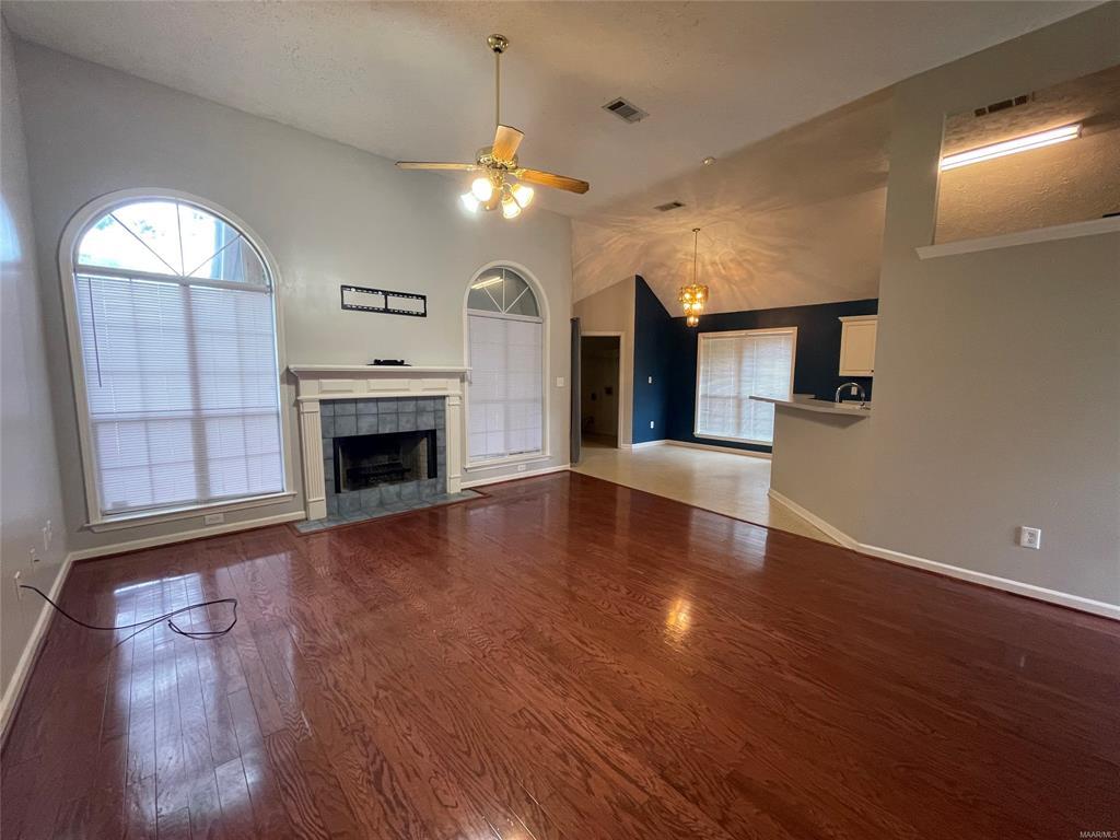 Building Photo - 1005 David Dr