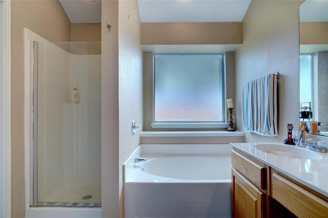 Building Photo - 800 Chrissy Creek Ln