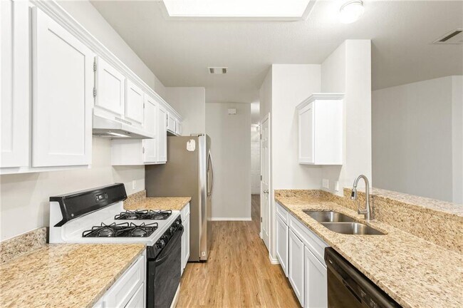 Building Photo - 9417 Bradner Dr