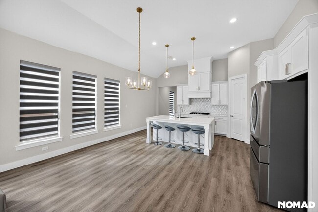 Building Photo - 1780 Dartmoor Dr