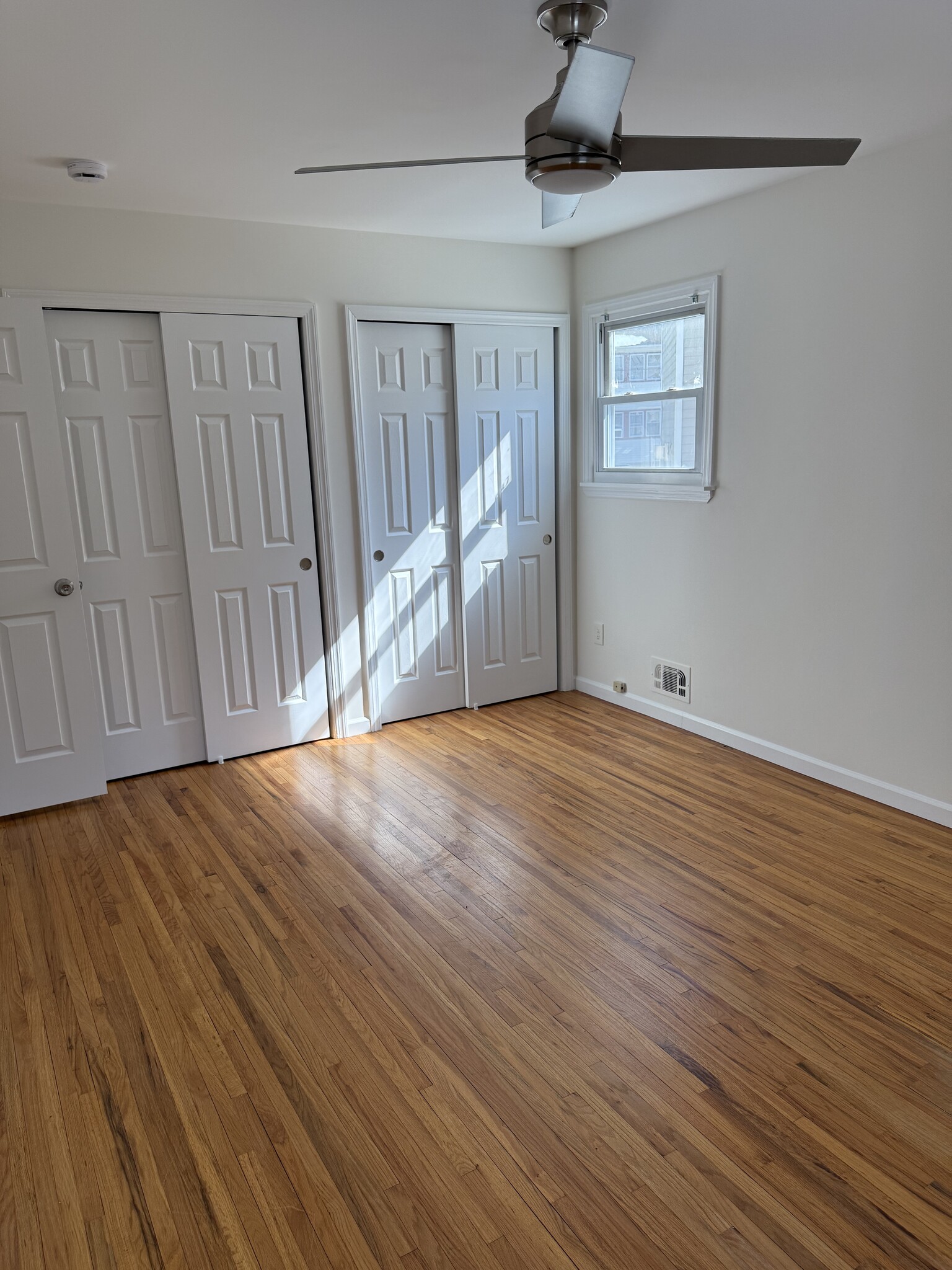 Primary Bedroom - 18 Cooper Dr