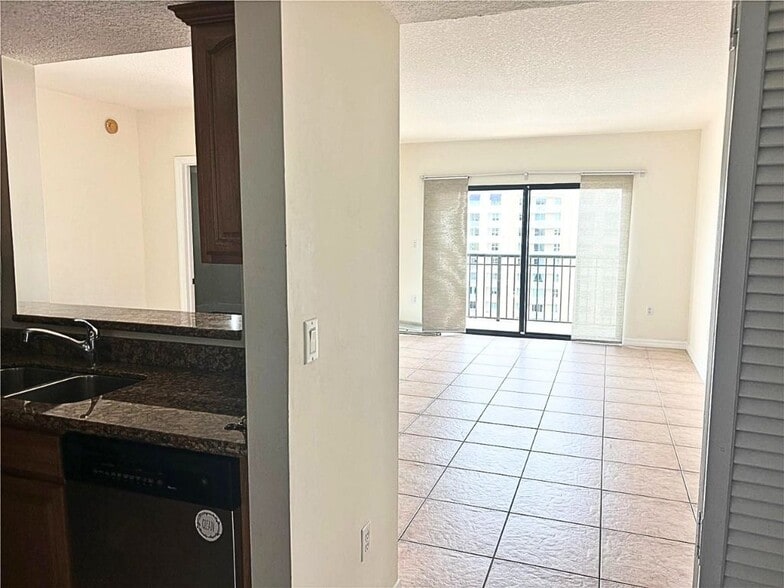 Building Photo - 4242 NW 2nd St