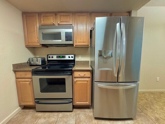 Building Photo - 101 S Players Club Dr