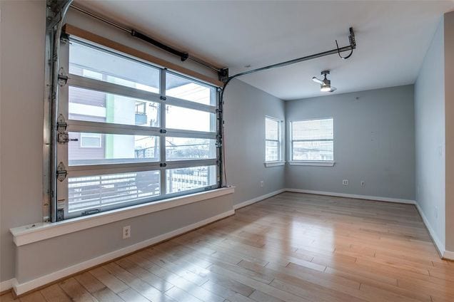 Building Photo - 1111 S Akard-2242