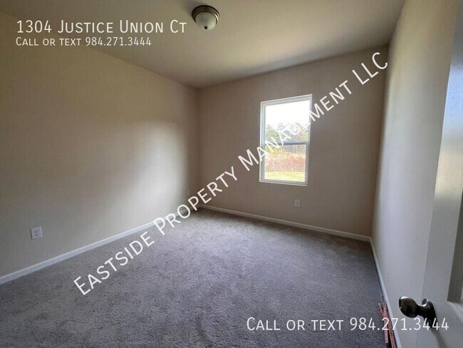 Building Photo - 1304 Justice Union Ct