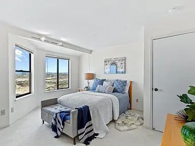 Building Photo - 1 Surf Way