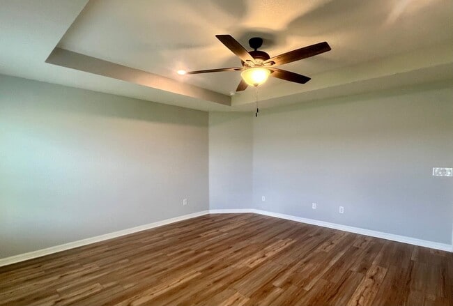 Building Photo - Beautiful 4-Bedroom Home in Saint Cloud – ...