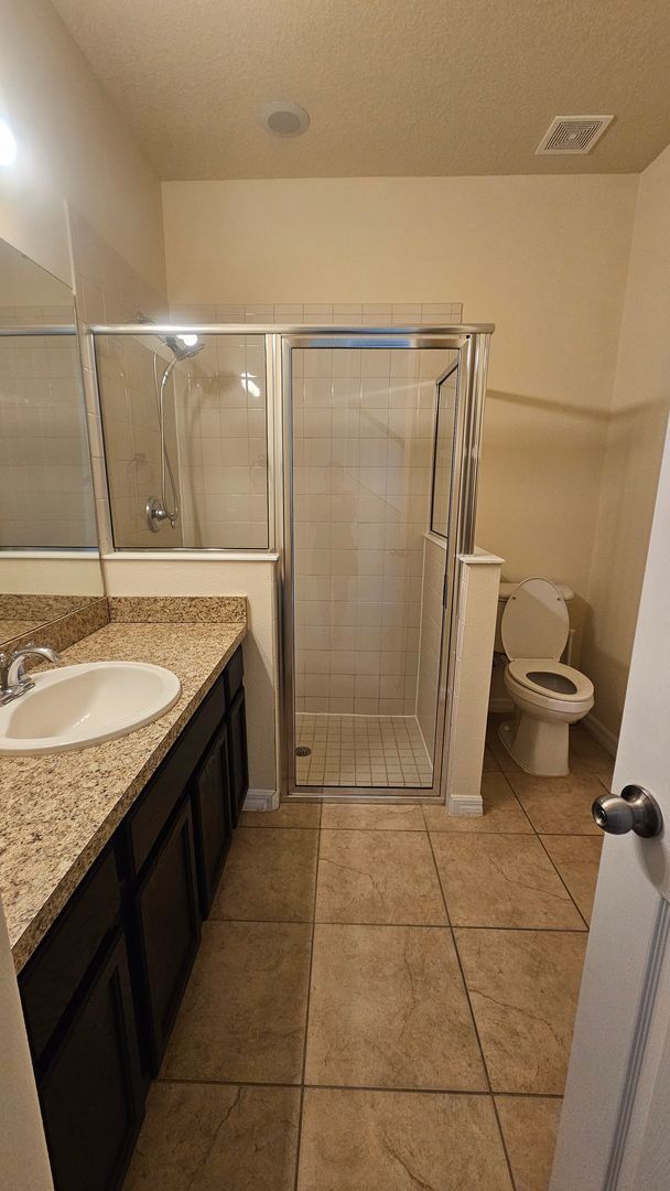 Building Photo - Spacious Randal Park Townhome