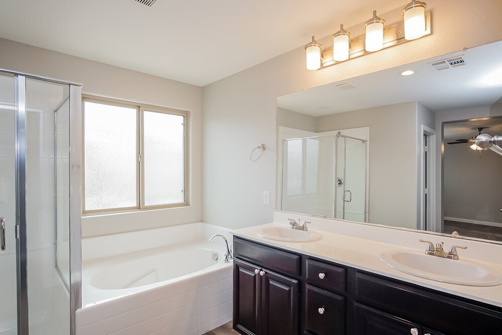 Building Photo - 6425 Kellyville Dr