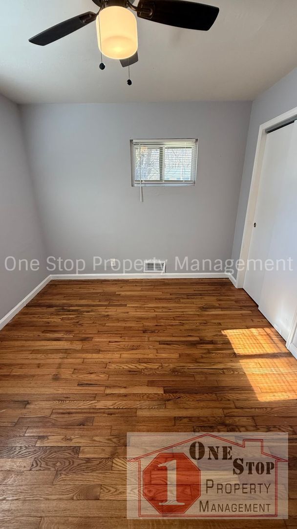 Building Photo - 4 Bedroom, 2 Bathroom home in Kansas City