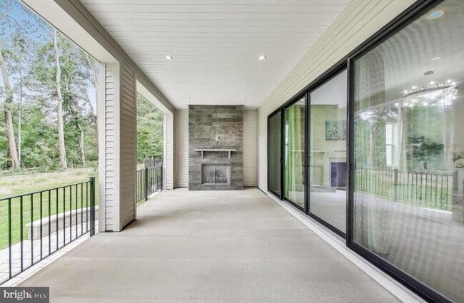 Building Photo - 6934 Renita Ln