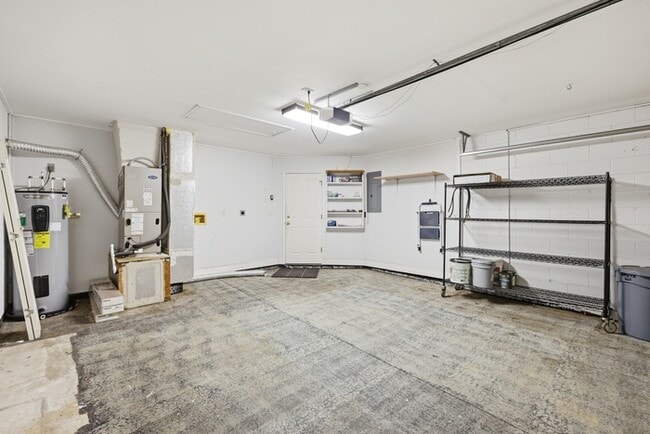 Building Photo - 13205 Mountain View